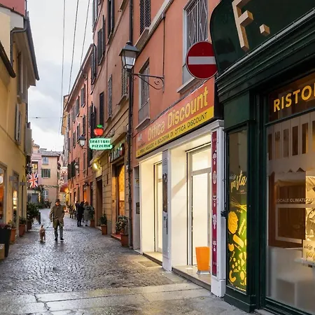 Fusari A Piazza Maggiore By Wonderful Italy Pensionat *